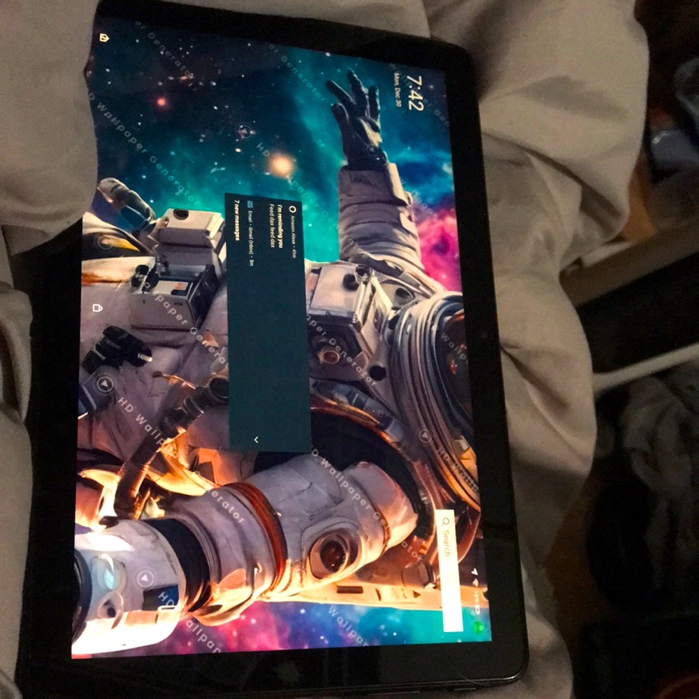 Amazon kindle fire 10 13 th generation new used once or twice just to set it up
